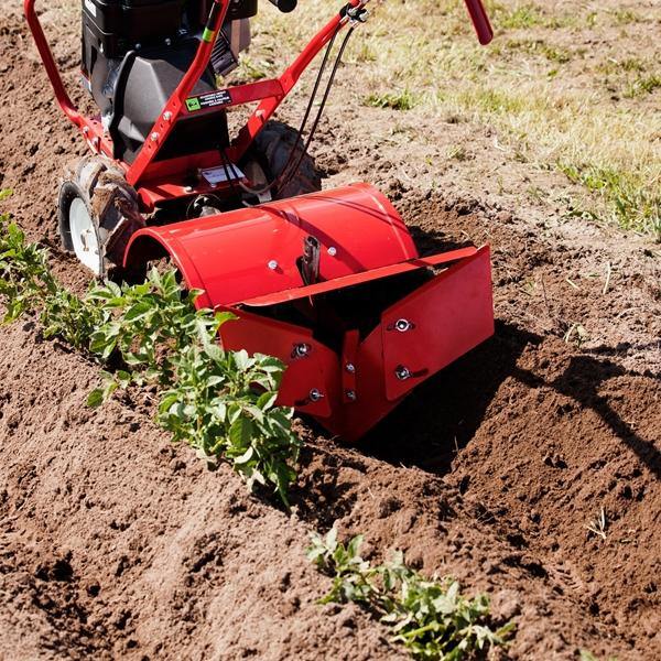 Earthquake Hiller Furrower Attachment