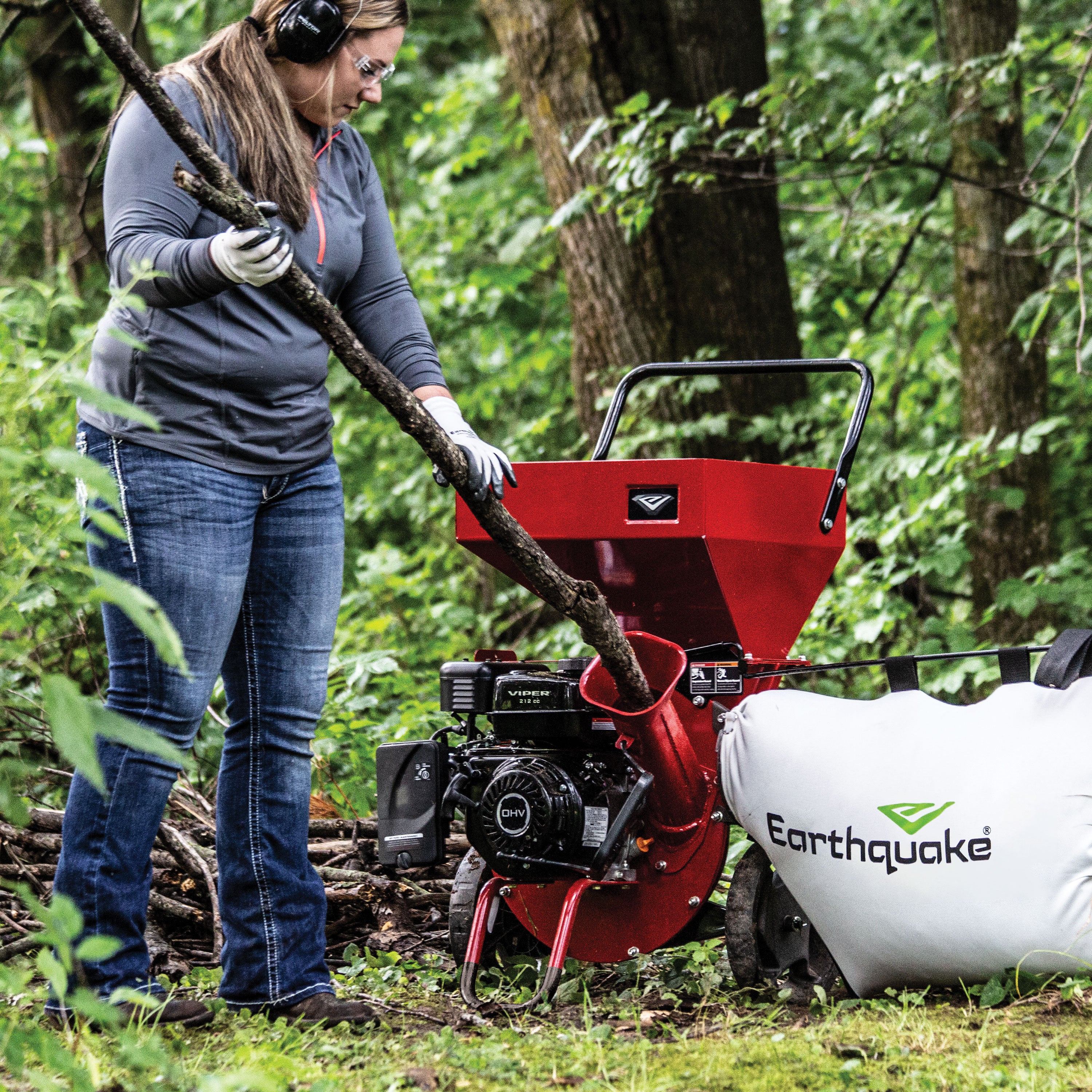 K32™ 212cc Chipper Shredder (33968)